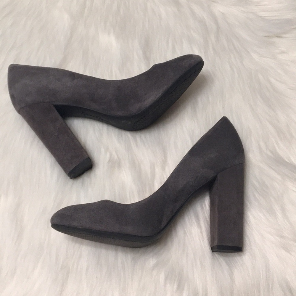 Jessica Simpson Gray Suede Block Heels Size 7.5